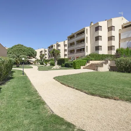 Golf Mar I I5 Apartment